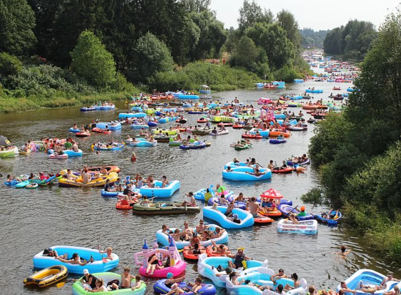 RIVER TUBING & BEER FLOAT - TRANSPORTATION INCLUDED — DAYTIME bachelor party experience in Austin